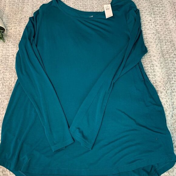 Gap Shirt  - Picture 1 of 4